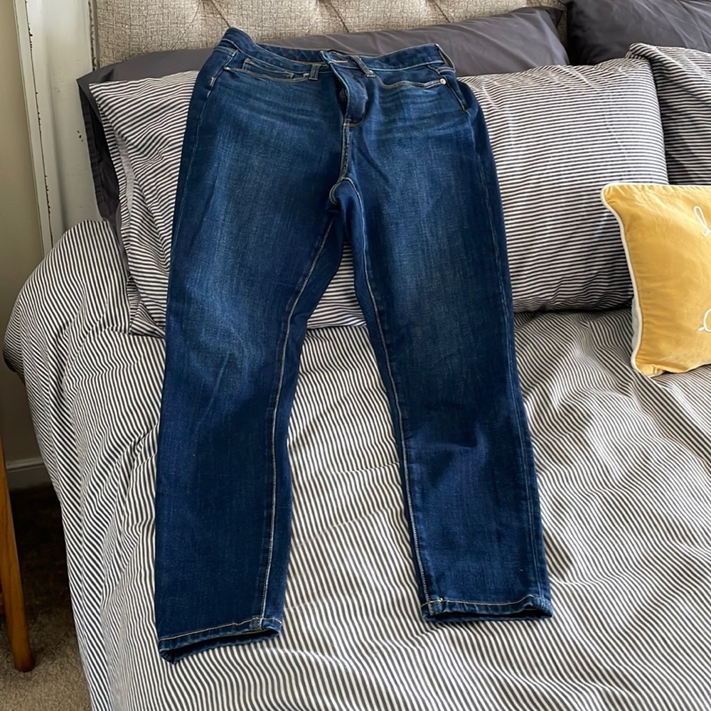 BR EUC Curvy Midrise Skinny Jeans